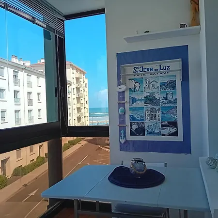 Studio A Deux Pas De La Plage, Lumineux Et Bien Equipe - Fr-1-239-759 Apartment Hendaye